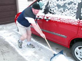 Shoveling the walk in -10C on December 21 2004